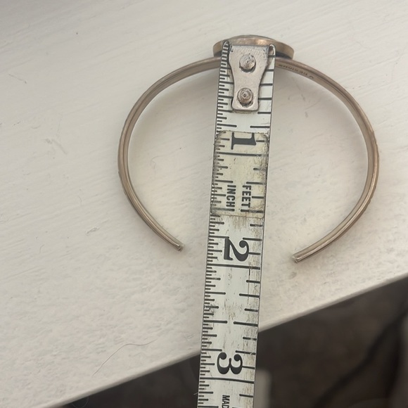 V Custom jewelry bracelet - Picture 8 of 8